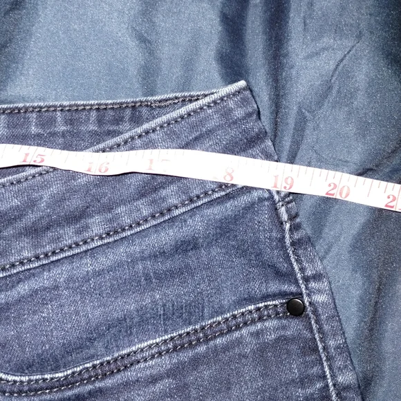 Croft and Barrow classic fit sz 16 short EUC - Picture 9 of 10